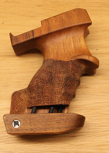 Pardini kolv höger XS