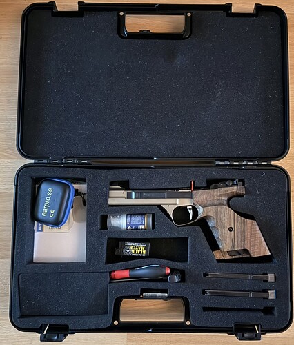 2D2C8FF2-19FB-4963-9232-109E7CF9D5CF_1_105_c